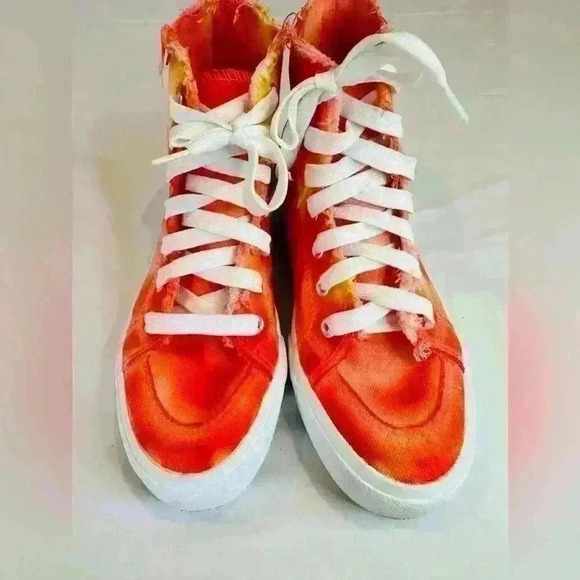 Obtaom high top tie dye sneakers, size 7, NWOT. - Picture 4 of 5